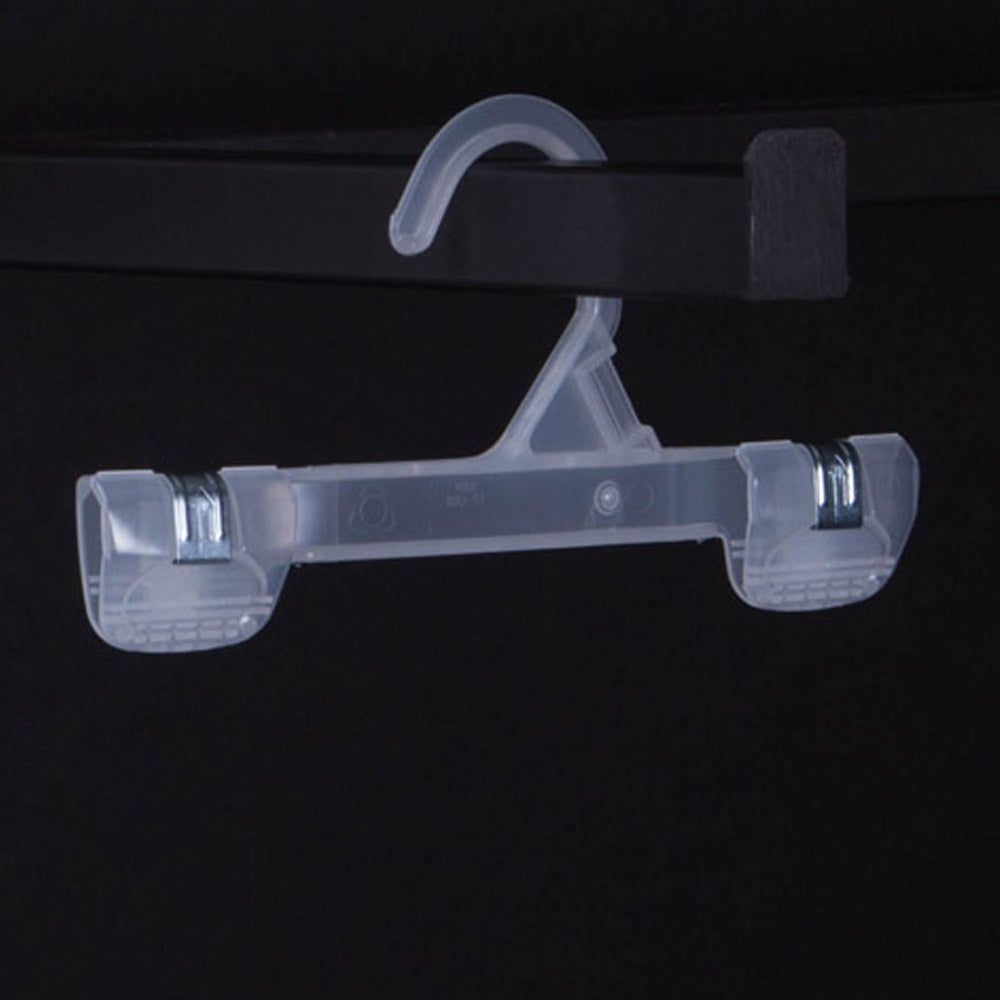 Hanger with clips and a plastic hook. Box of 200