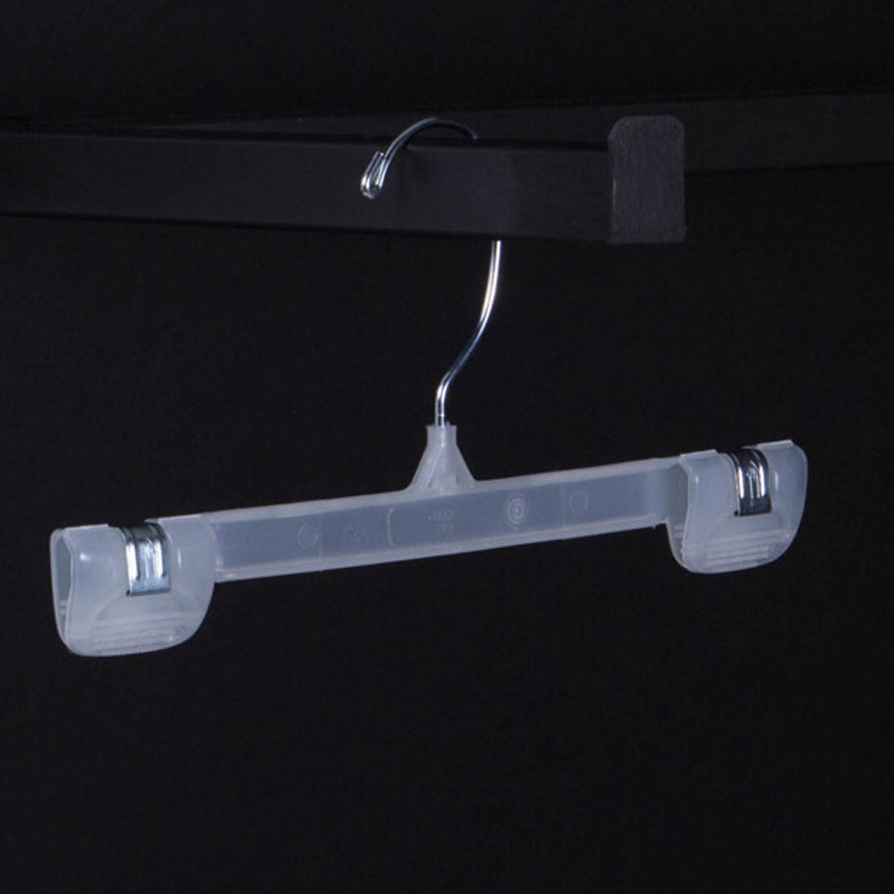 Hanger with clips and a metal hook, Box of 200.