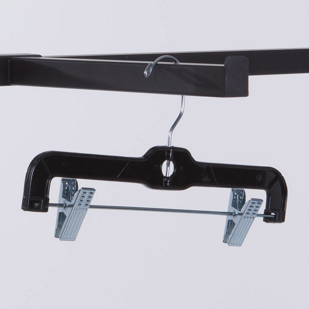 Hanger with adjustable clips on horizontal bar and a swivel metal hook. Box of 100